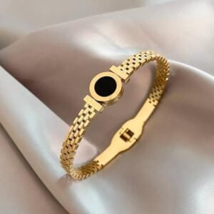 Elegant Gold Bracelet with Black Round Design